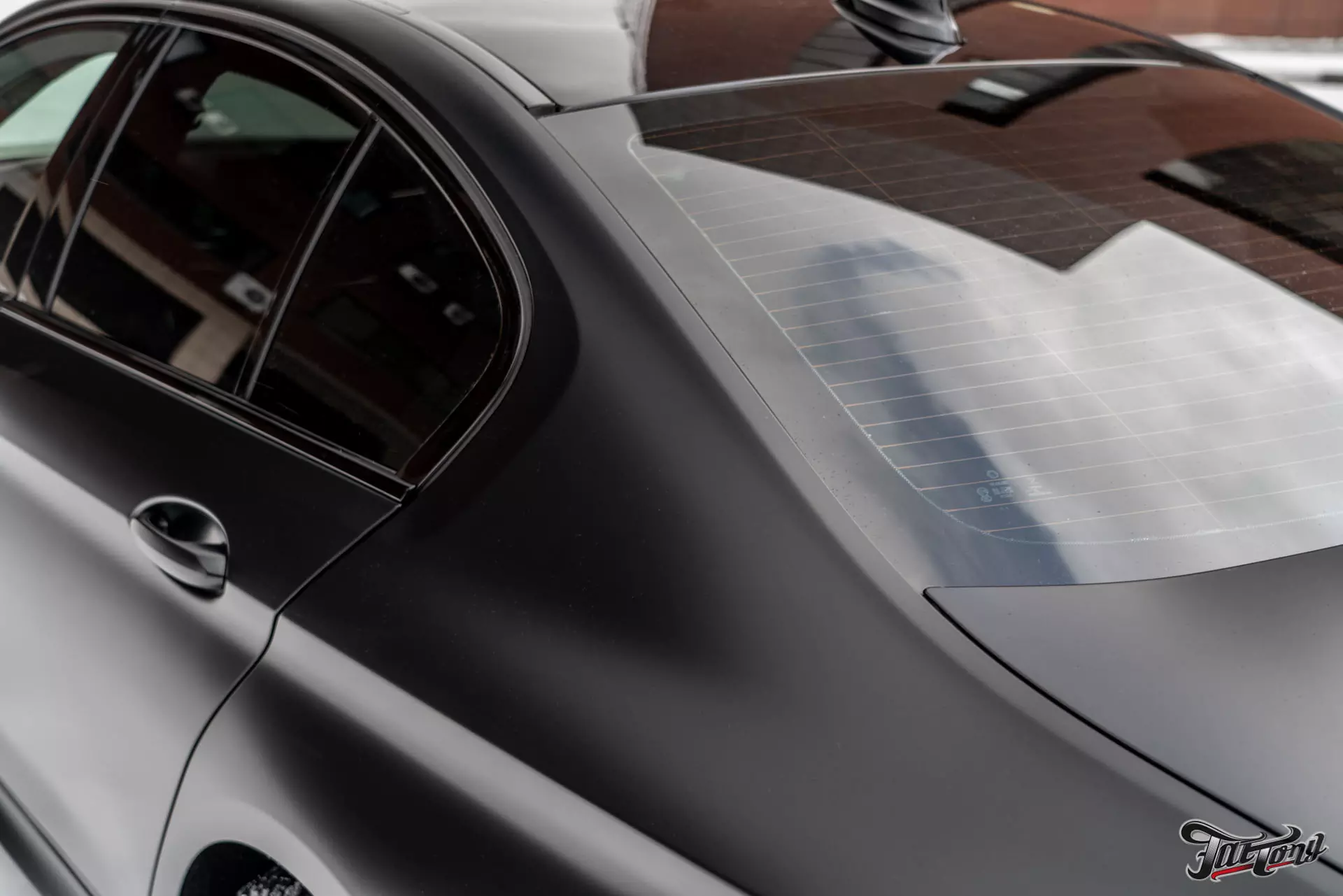 BMW 5. Оклейка в матовый полиуретан